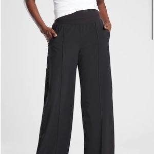 Athlete Nolita Wide Leg Pants - Size 10. In excellent condition.